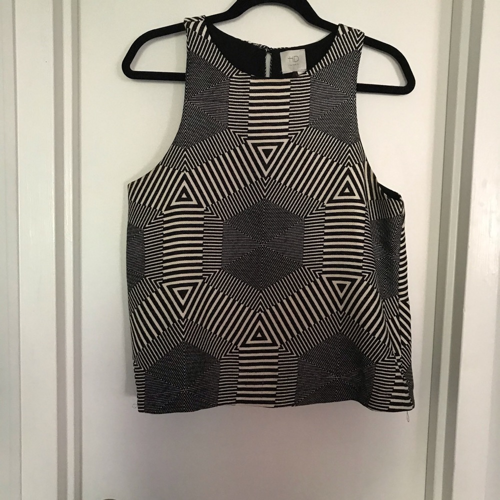 ❄️4/30  HD in Paris Geometric Print Tank Blouse